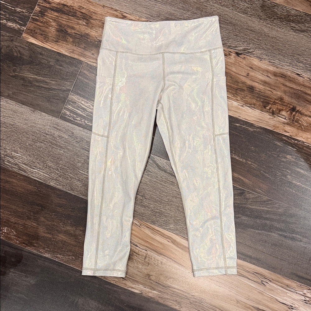 Zyia Active Silver Camo Metallic Light n Tight high-rise cropped leggings